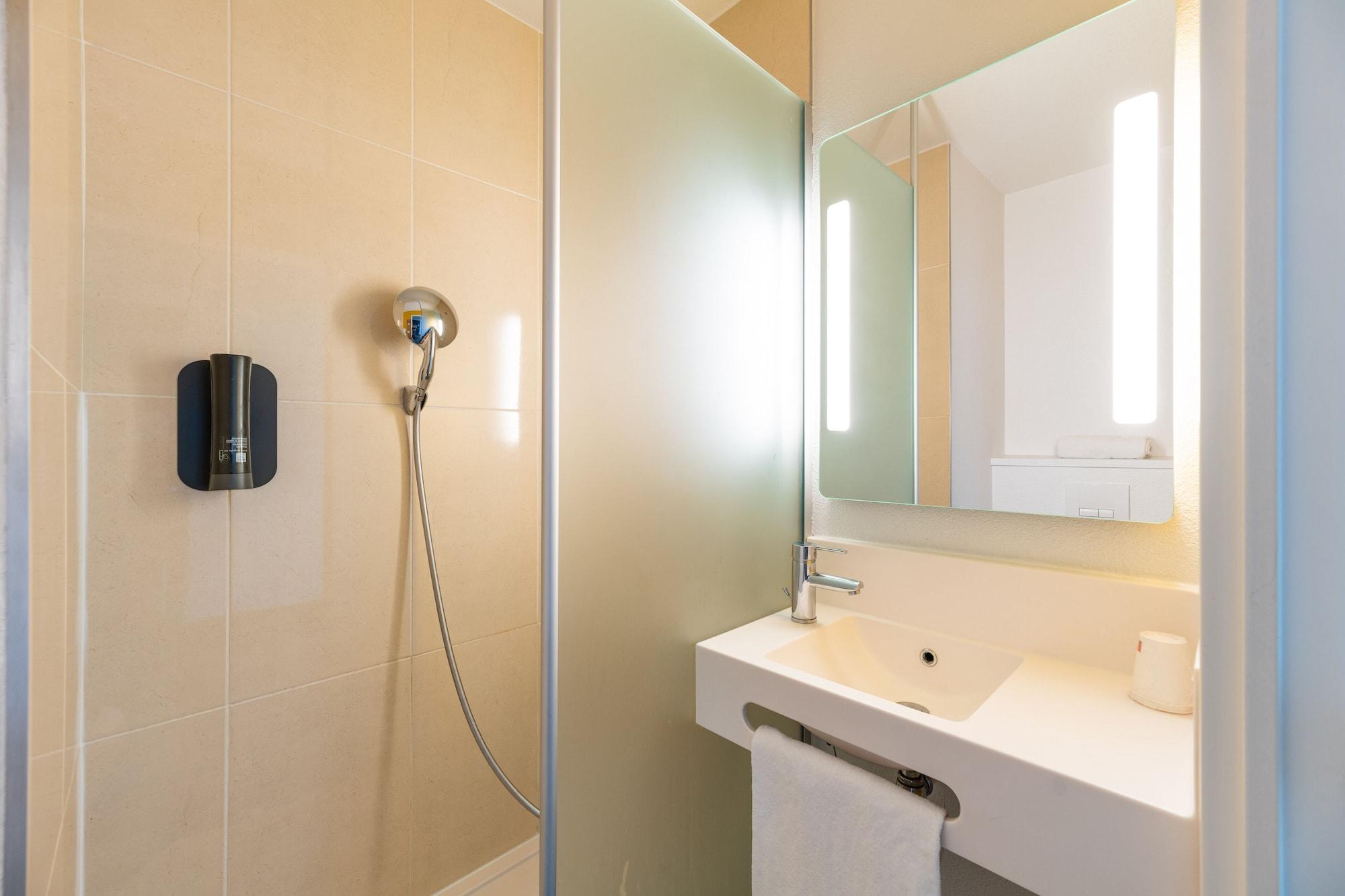 B&B Hotel Lyon Sud Etats-Unis Vénissieux المظهر الخارجي الصورة